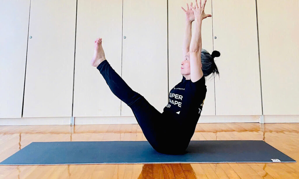 4 Tư Thế Yoga Giúp Giảm Mỡ Bụng và Tôn Eo Thon