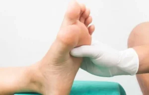Dấu Hiệu Cảnh Báo Tổn Thương Dây Thần Kinh Bạn Nên Biết